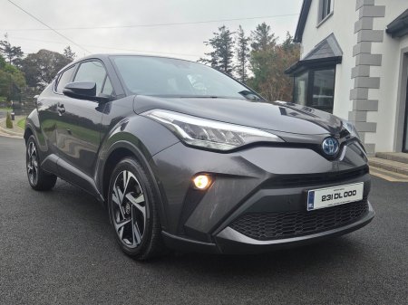 2023 Toyota C-HR  €31,950
