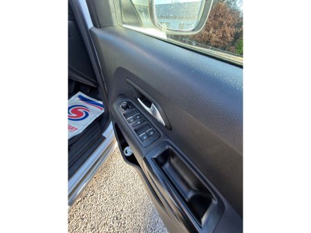 2018 Volkswagen Amarok - thumbnail 12