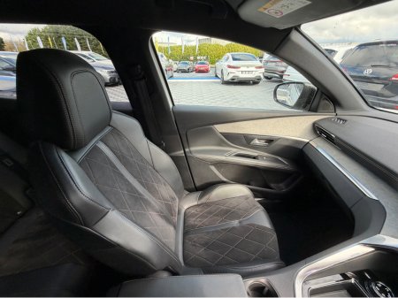 2020 Peugeot 3008 - thumbnail 27