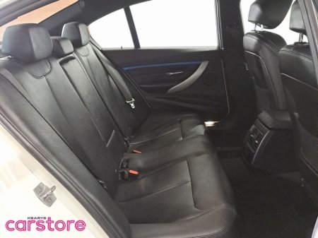 2017 BMW 3 Series - thumbnail 13