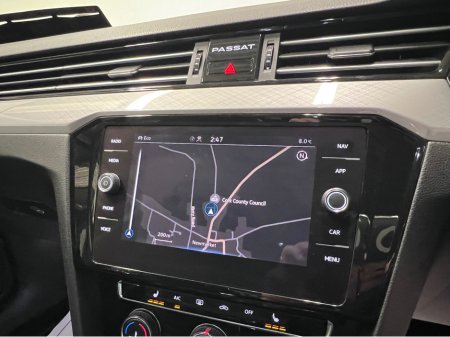 2020 Volkswagen Passat TDI SEL S-A 4DR AUTO €19,700 thumbnail