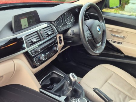 2018 BMW 3 Series - thumbnail 12