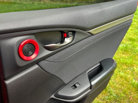 2019 Honda Civic 1.5 i-TECH 180bhp S Design €16,950 thumbnail