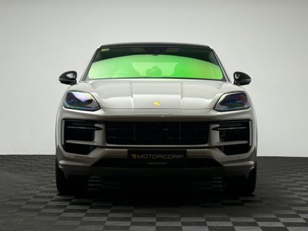 2024 Porsche Cayenne - thumbnail 2