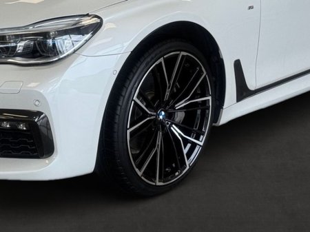2017 BMW 7 Series  €34,495 thumbnail