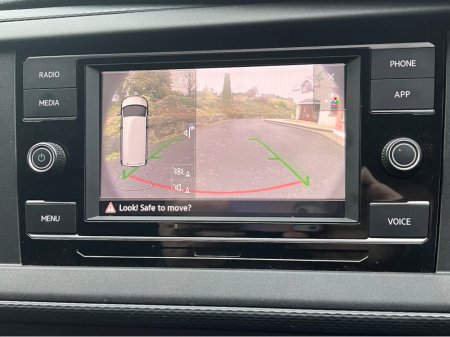 2024 Volkswagen Transporter T28 STARTLINE TDI P/V €25,950 thumbnail