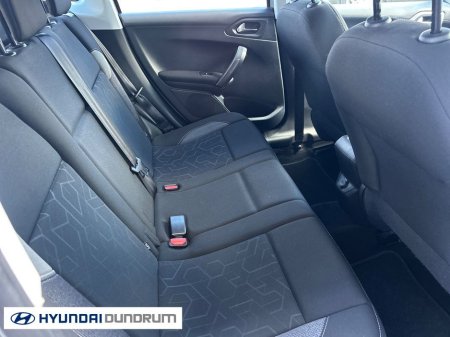 2017 Peugeot 2008 - thumbnail 9