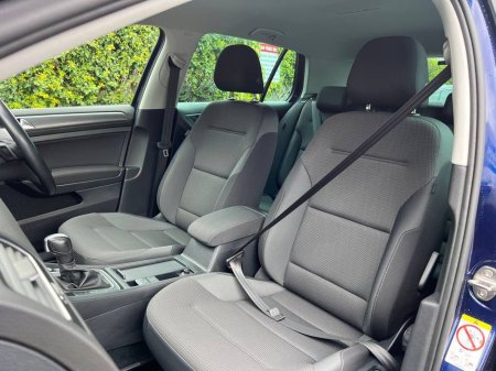 2020 Volkswagen Golf - photo 6