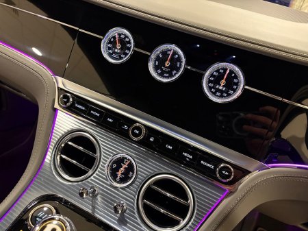 2019 Bentley Continental GT 6.0 W12 MULLINER//LOW MILES=HUGE SPEC//BENTLEY EXTENDED WARRANTY=191 D REG=FULL BENTLEY SERVICE HISTORY//TAILORED FINANCE PACKAGES AVAILABLE=TRADE €169,995 thumbnail