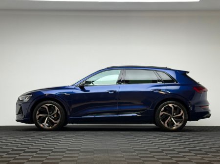 2023 Audi e-tron 50 BLACK EDITION QUATTRO €39,990 thumbnail