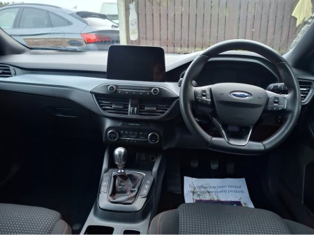 2022 Ford Focus ST-LINE STYLE 5DR 1.0T 12 125 M6 4 €17,250 thumbnail