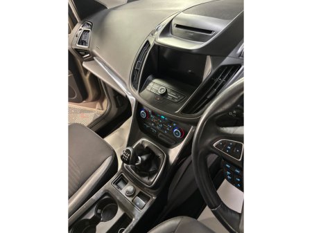 2019 Ford Kuga 1.5TDCi 120PS FWD Titanium €15,950 thumbnail