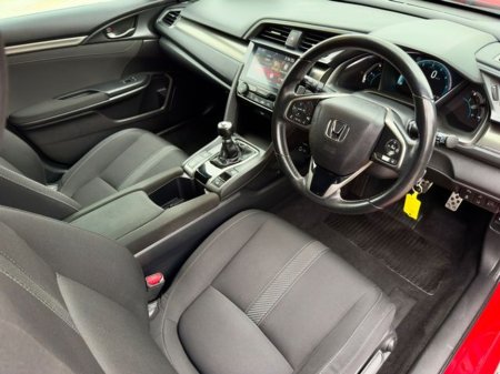 2017 Honda Civic 1.0 Vtec Turbo SR 5DR €14,900 thumbnail