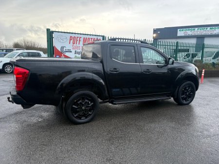 2021 Nissan Navara - view 3