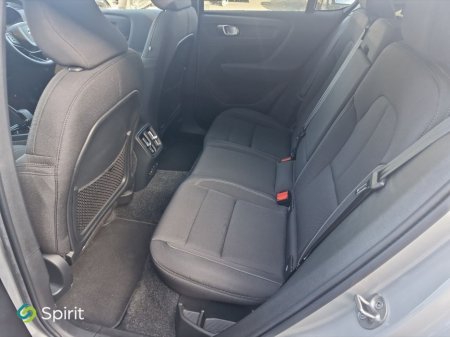 2023 Volvo C40 - thumbnail 5