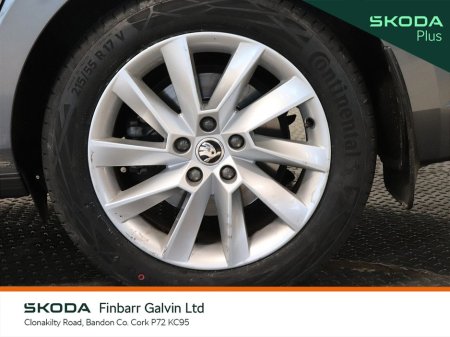 2022 Skoda Superb - thumbnail 9