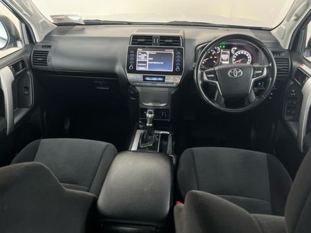 2023 Toyota Landcruiser LWB COMM AUTO €45,487 thumbnail