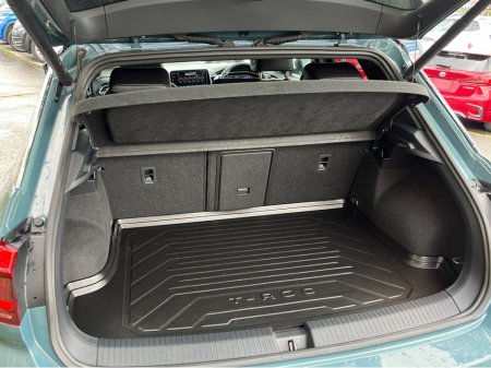 2023 Volkswagen T-Roc - thumbnail 8