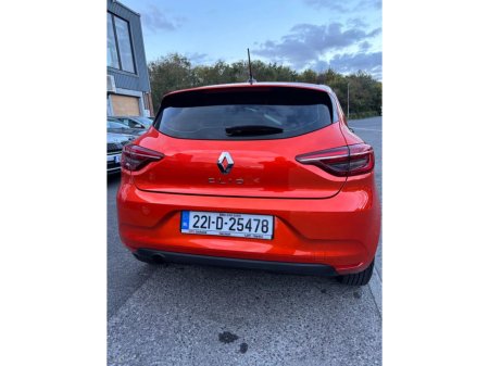 2022 Renault Clio Dynamique SCe 65 €14,000 thumbnail