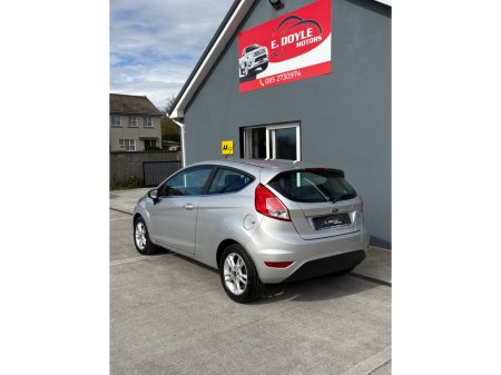 2015 Ford Fiesta - thumbnail 8