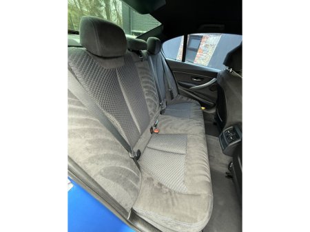 2013 BMW 3 Series - thumbnail 15