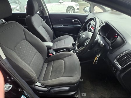 2016 Kia Rio - thumbnail 19