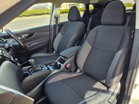 2018 Nissan Qashqai - thumbnail 33