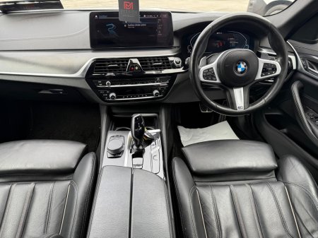2021 BMW 5 Series - thumbnail 11