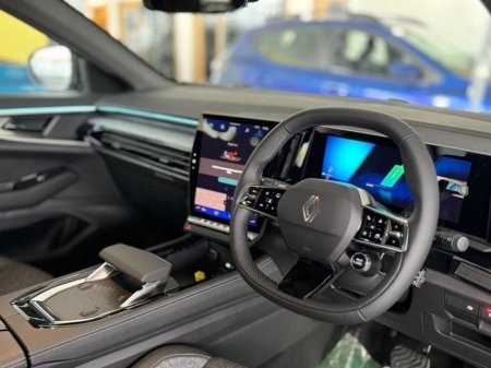 2026 Renault Austral TECHNO PETROL HYBRID €43,695 thumbnail