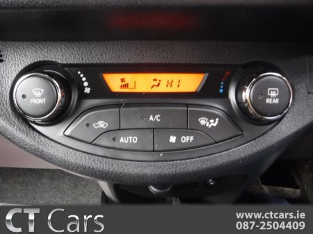 2018 Toyota Yaris VITZ 1.5 AUTO HYBRID LOW MILEAGE €11,950 thumbnail