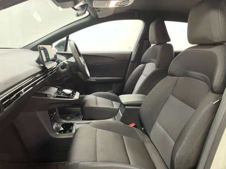 2024 MG 4 - thumbnail 17