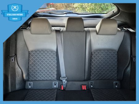 2022 Toyota C-HR / 2022 / 1.8 HYBRID / AUTOMATIC €19,999 thumbnail