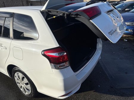 2016 Toyota Corolla 1.5 Fielder Petrol Auto €13,950 thumbnail