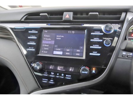 2019 Toyota Camry 2.5 HYBRID PLATINUM *FULL LEATHER*SAT NAV* thumbnail