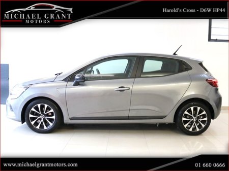 2023 Renault Clio AUTOMATIC 1.0 PETROL TCe90 CVT D Full Equilibre / 1 OWNER / IRISH CAR €19,950 thumbnail