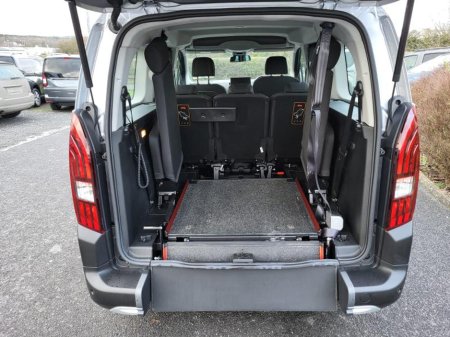 2025 Peugeot Rifter - thumbnail 12