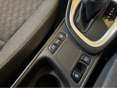 2023 Toyota Yaris - thumbnail 14