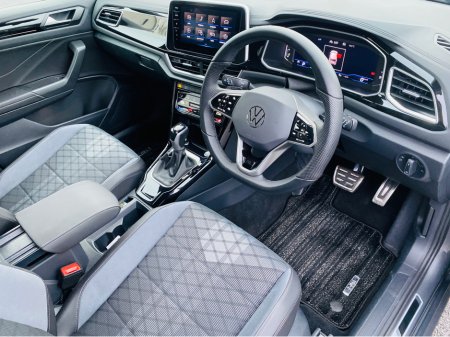 2023 Volkswagen T-Roc - thumbnail 11