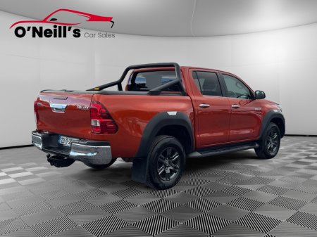 2022 Toyota Hilux 2.4 SR5 DOUBLE CAB 4DR #296 €34,999