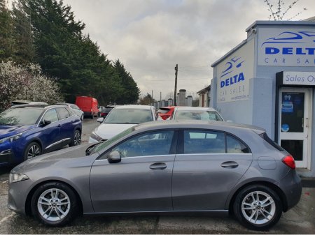 2019 Mercedes-Benz A Class SE EXECUTIVE A180D 1.5D 115BHP AUTOMATIC NCT 02/28 FINANCE AVAILABLE @ €90 PER WEEK 2 KEYS/ HALF LEATHER/ REVERSE CAMERA/ MERCEDES COMMAND SYSTEM/ HISTORY CHECKED €19,900 thumbnail