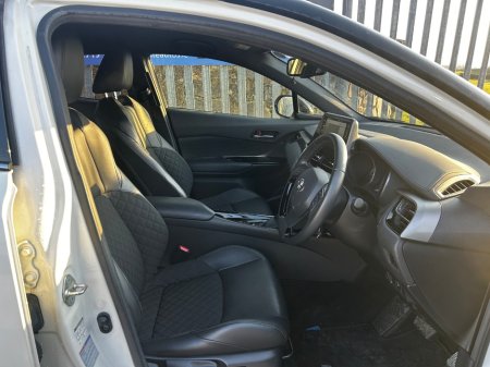 2020 Toyota C-HR - thumbnail 12