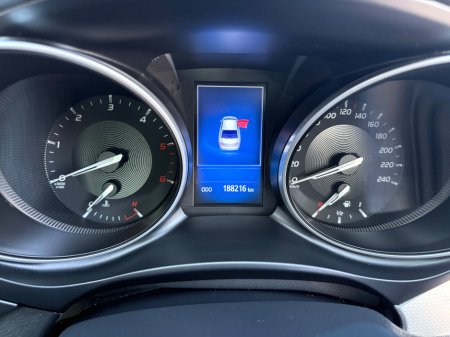 2015 Toyota Avensis 2.0 D-4D Luna Saloon €10,995 thumbnail