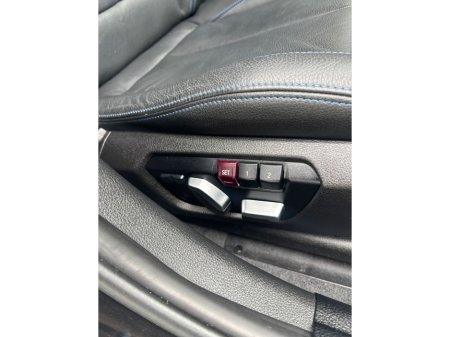 2019 BMW 1 Series - thumbnail 11