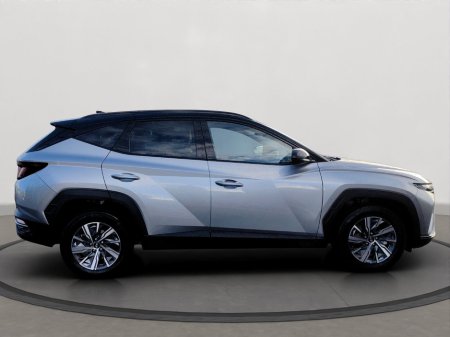 2024 Hyundai Tucson 2WD Executive HEV Auto w.2 Tone Roof €38,750 thumbnail