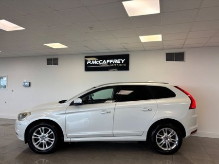 2015 Volvo XC60 D4 (181hp) FWD SE Lux Geartronic €11,995 thumbnail