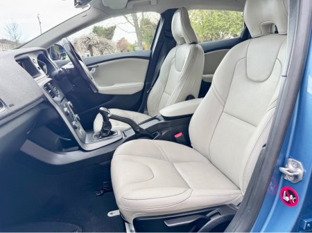 2015 Volvo V40 - thumbnail 21