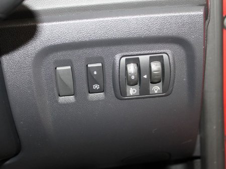 2018 Renault Captur - thumbnail 25