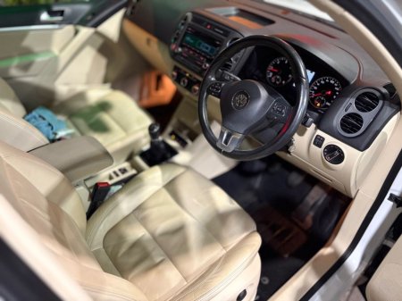 2014 Volkswagen Tiguan 2.0 TDI 140 Sport - Beige Leather €11,895 thumbnail