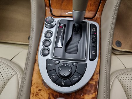 2010 Mercedes-Benz SL Class - thumbnail 25