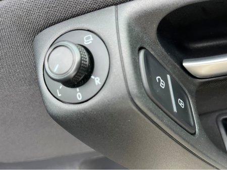 2015 Volkswagen Polo - thumbnail 21